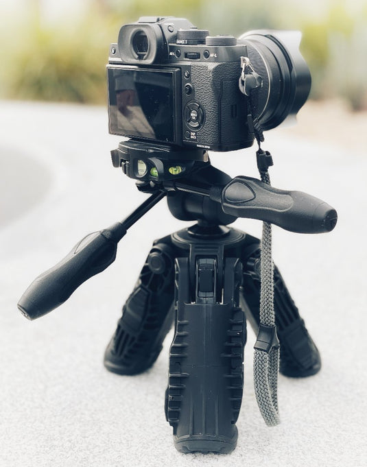 Revolve Ultra Compact Tripod quick deploy mode